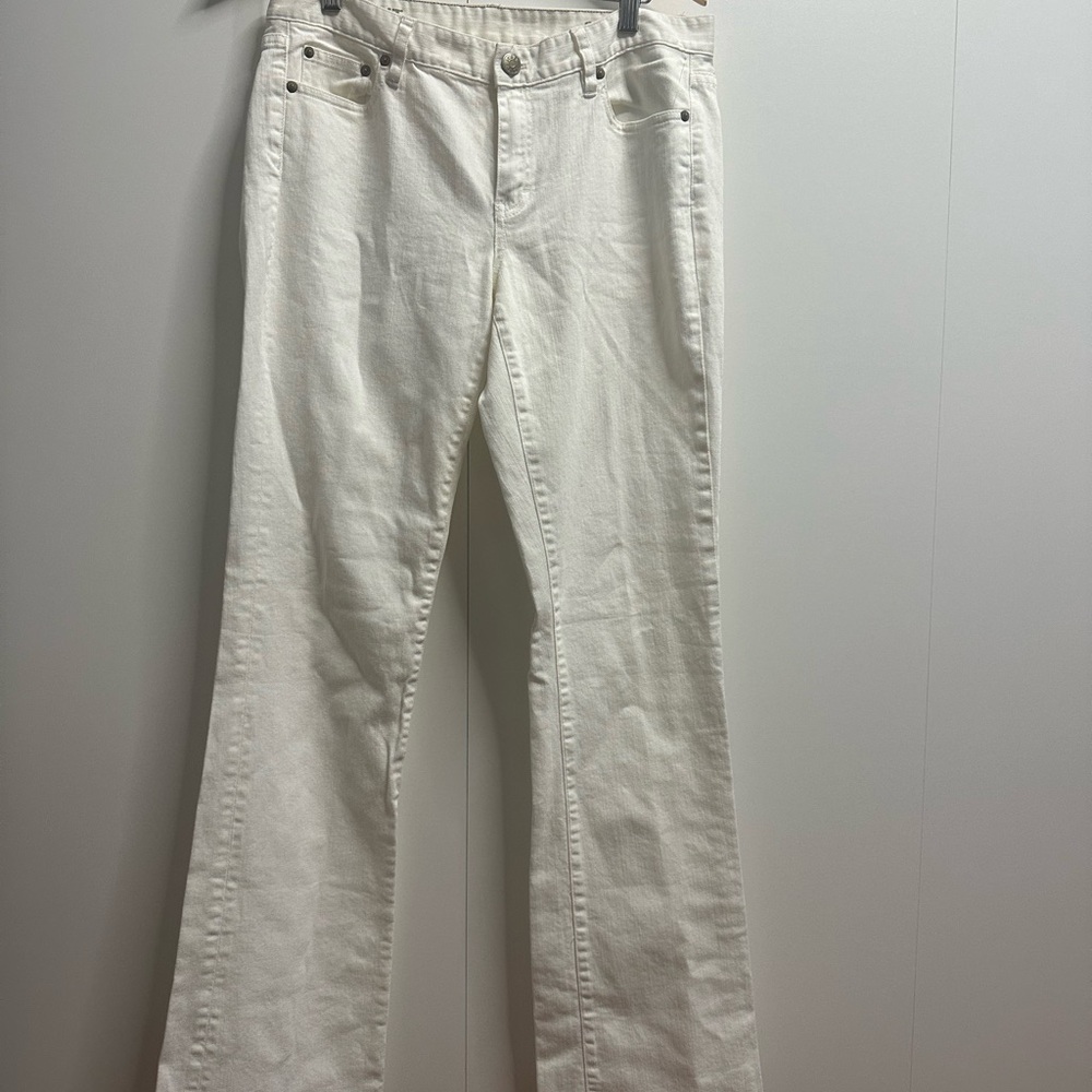 Elegant White Flare Jeans